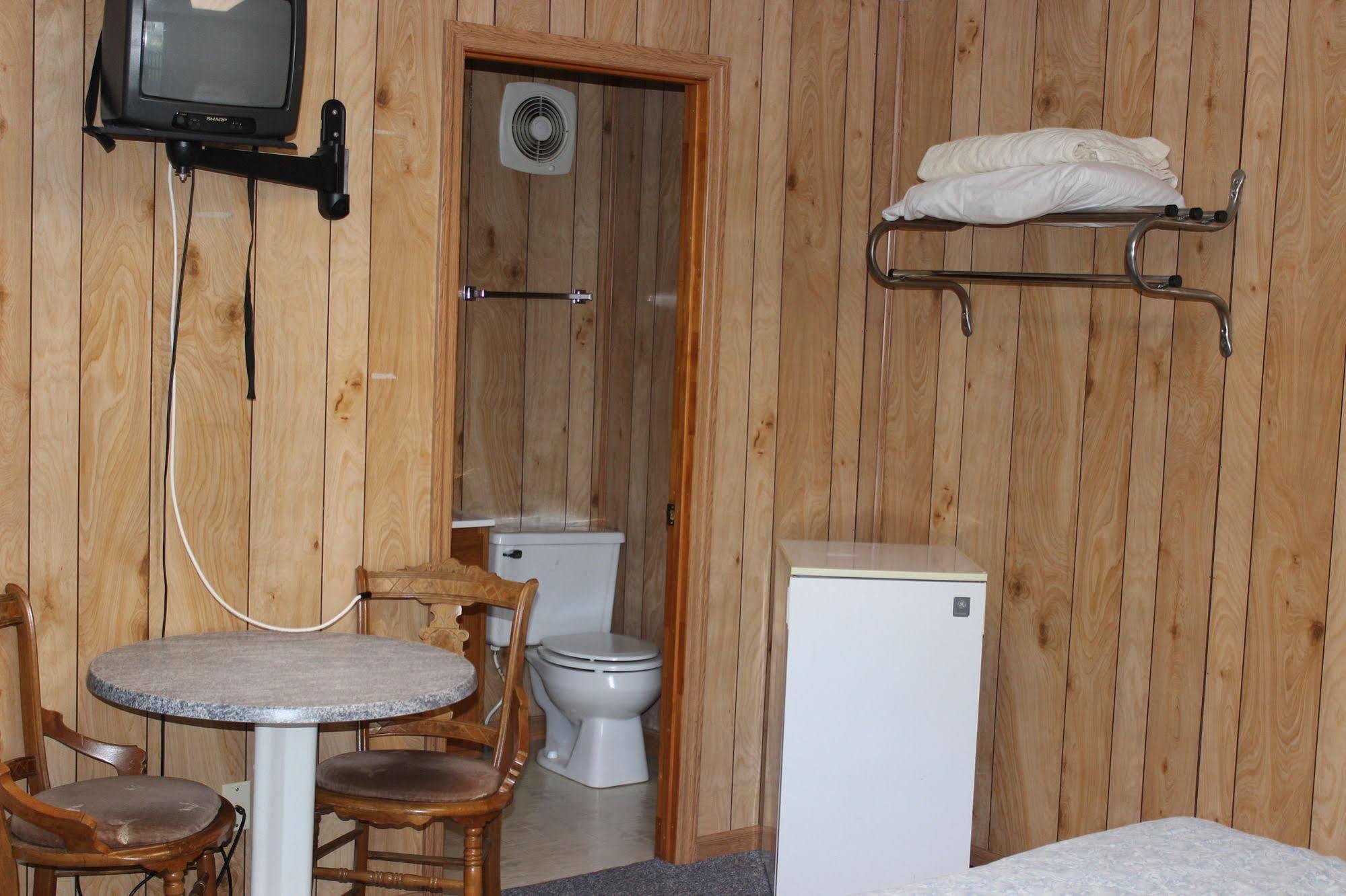 مونتيسلو Bluebird Bay Resort المظهر الخارجي الصورة